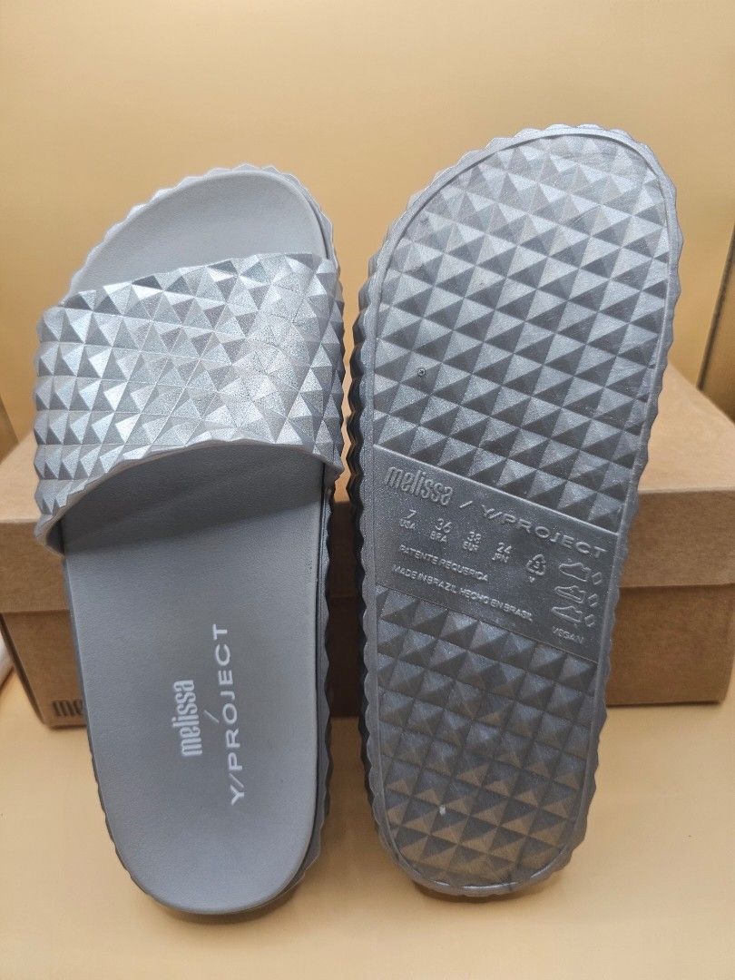 WOMENS SLIPPER (Category: Slippers and slides) located in Quezon City. Submitted by eshoppersmart (Listing ID 1466627016, Image 3). Description: US7 Original Price : 8,995 made in Brazil.