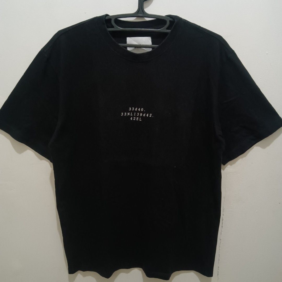 WTAPS Shirt (Category: Tshirts & Polo Shirts ) located in Caloocan City. Submitted by jaychingsss (Listing ID 1466636147, Image 2). Description: WTAPS Shirt - 150 21x27 Color Rate: 9.5/10 Complete Tags No issue NEED WASH.