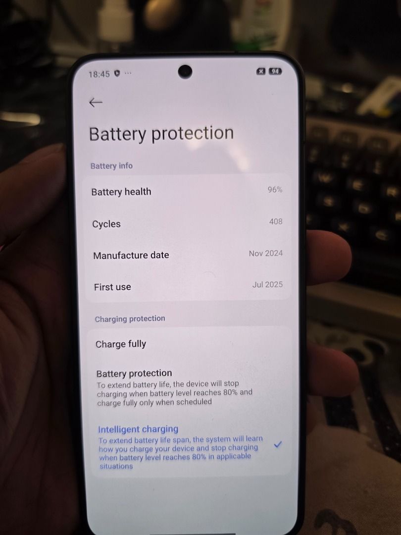 Xiaomi 15 (Category: Xiaomi) located in Makati City. Submitted by preetos (Listing ID 1466756238, Image 2). Description: Xiaomi 15, Global ROM Open line Battery Health - 96% 12GB RAM/512GB Storage 6.36" LTPO AMOLED, 68B colors, 1920Hz PWM, 120Hz, Dolby Vision, HDR10+, 3200 nits (peak) 50 MP, f/1.6, 23mm (wide), 1/1.31", 1.2µm, dual pixel PDAF, OIS 50 MP, f/2.0, 60mm (telephoto), 1/2.76", 0.64µm, PDAF (10cm - ∞), OIS, 2.6x optical zoom 50 MP, f/2.