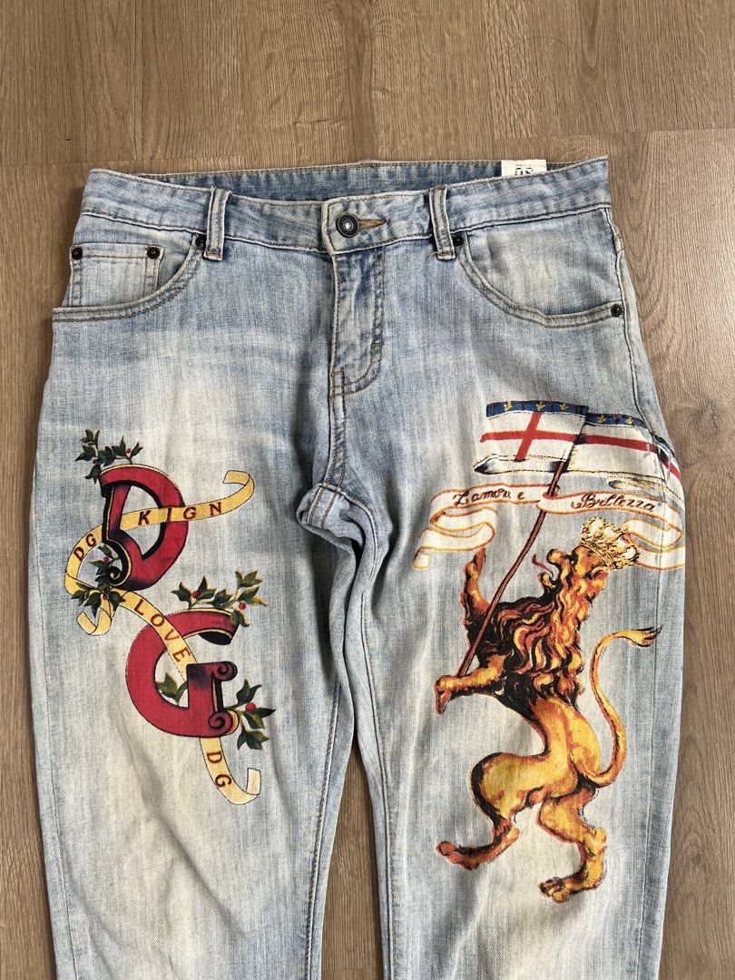 Y2K GRAPHIC DENIM PANTS (Category: Jeans) located in Angeles City. Submitted by mark.happenss (Listing ID 1466698929, Image 2). Description: Y2K GRAPHIC DENIM PANTS D&G Waist: 30 Length: 38 Thigh: 10 Hem: 7.