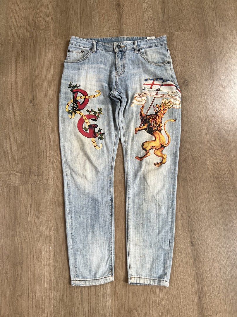 Y2K GRAPHIC DENIM PANTS (Category: Jeans) located in Angeles City. Submitted by mark.happenss (Listing ID 1466698929, Image 1). Description: Y2K GRAPHIC DENIM PANTS D&G Waist: 30 Length: 38 Thigh: 10 Hem: 7.