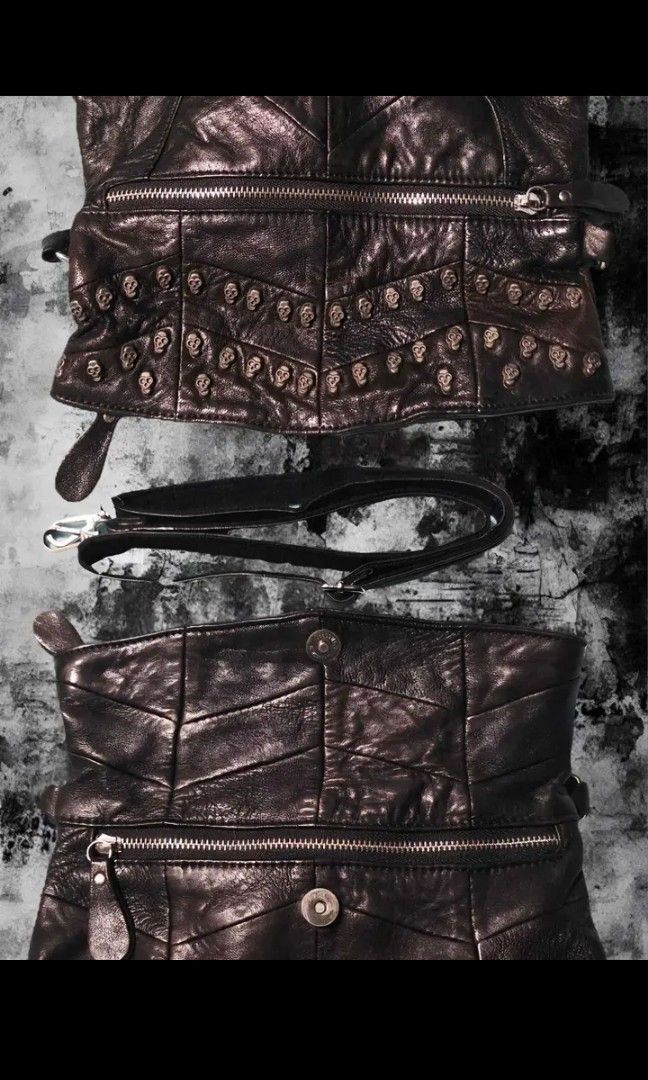 Y2K Leather Sling Bag (Category: Announcements) located in Manila. Submitted by thriftyasher.2601. (Listing ID 1466598399, Image 2). Description: .