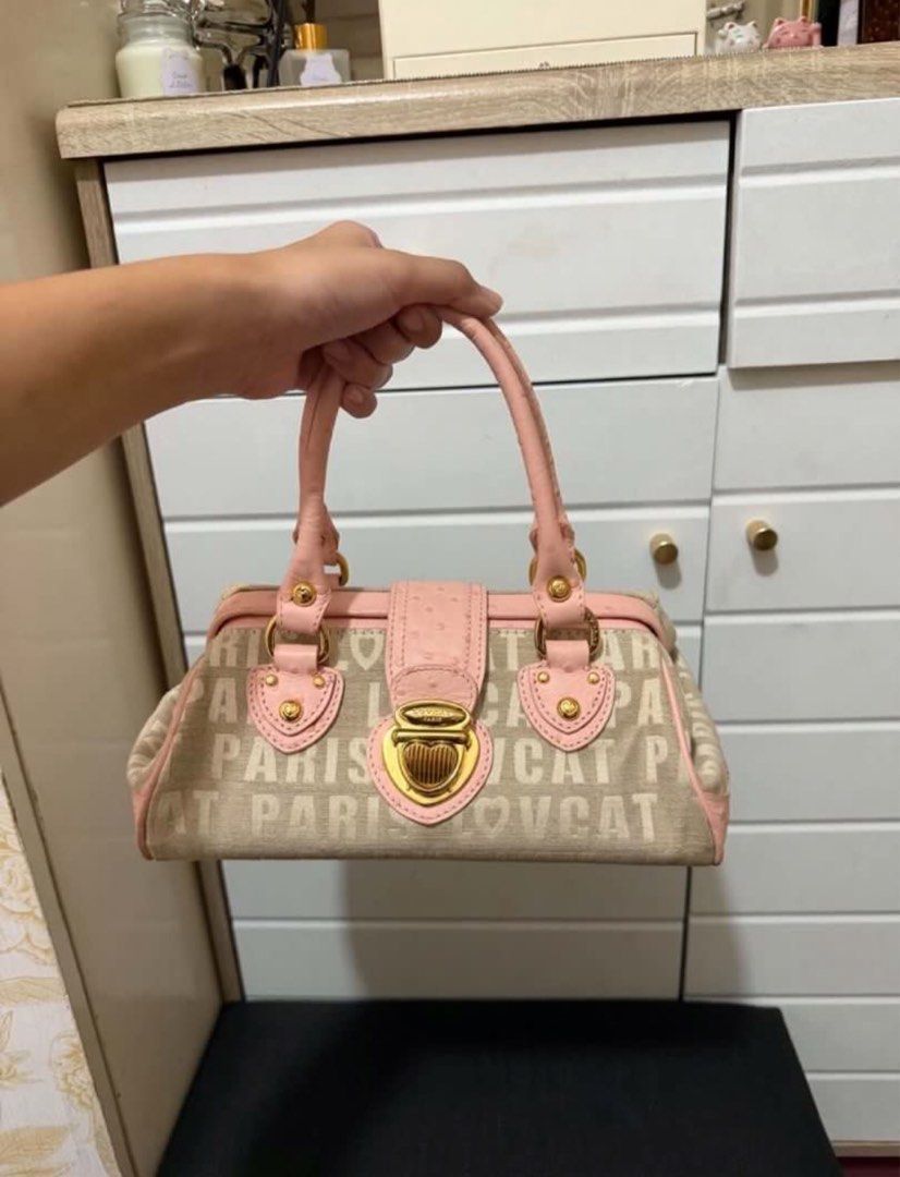 Y2K lovcat baby pink doctors bag (Category: Shoulder Bags) located in Balanga. Submitted by itsjuliaden07 (Listing ID 1466711017, Image 1). Description: .