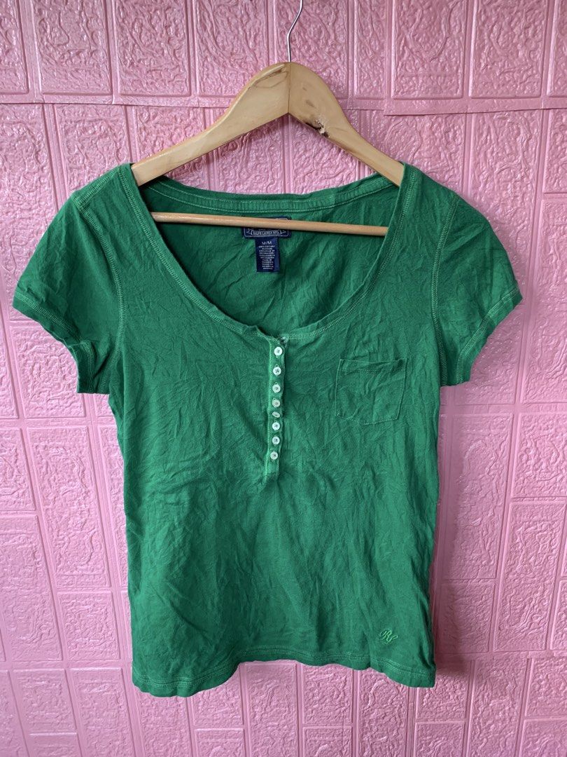 Y2K Ralph Lauren (Category: Shirts) located in Kabacan. Submitted by mansourrrrrr (Listing ID 1466671838, Image 1). Description: Y2K Ralph Lauren Size: Medium-Large Excellent Condition No issue.