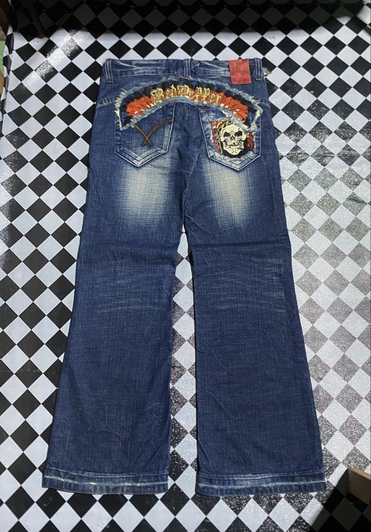 Y2k vintage red pepper flared bootcut! (Category: Jeans) located in Cagayan de Oro. Submitted by mac_koi (Listing ID 1466744219, Image 1). Description: Y2k (Red Pepper) Flared bootcut Waist : 28 Length : 40 Leghole: 10.5 Nonissues!.