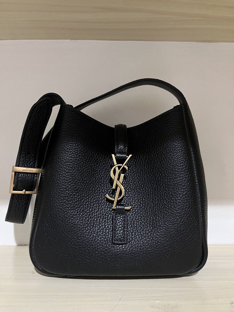 Ysl shoulder/tote bag (Category: Shoulder Bags) located in Rizal. Submitted by loved_stuffs_2 (Listing ID 1466651094, Image 1). Description: NO LOW BALLER ‼️ Bought on ig With dustbag and care cards Impulsive buy.