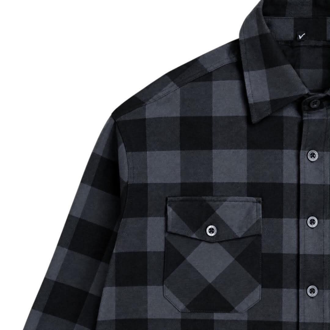 Yago flannel (Category: Coats, Jackets and Outerwear) located in Davao. Submitted by psycho_oblak13 (Listing ID 1466572647, Image 2). Description: Open for swap.