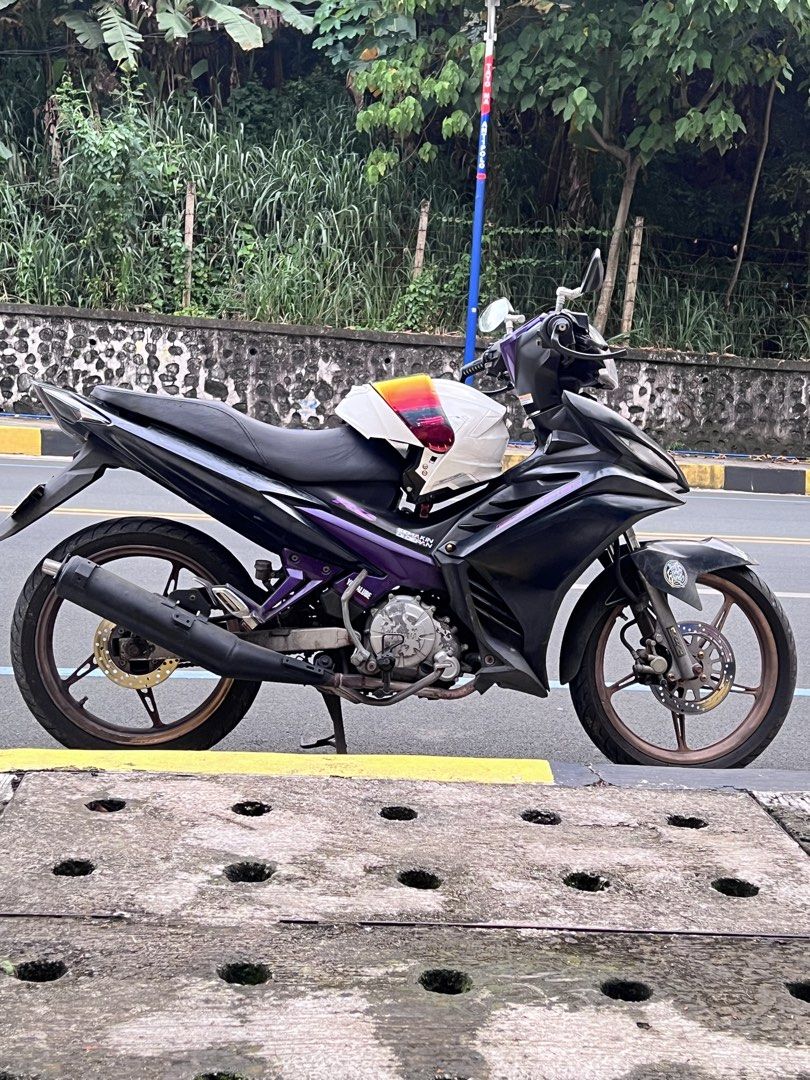 Yamaha Underbone Motorcycle Black Purple (Category: Motorbikes for Sale) located in Manila. Submitted by happydragon-8ec4d4 (Listing ID 1466617061, Image 1). Description: Yamaha Sniper Mx 135 or Swap sa Honda Beat fi V2 or Matic na may add Sniper MX 135 Orig paper Open Dos Registered hanggang 2027 Bago gulong beast tire Bago Sprocket set 13-40 Naka digital panel na din hub n mile kulang para sa gauge Stock Kalkal all stock di pa nabuksan Kaha sa 