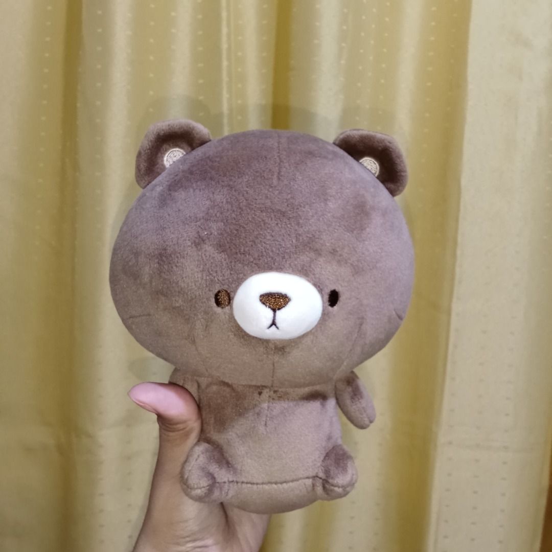 Yell Brown Bear Plush Stuffed Toy (Category: Plushies & Soft Toys) located in Quezon City. Submitted by trinket_cat (Listing ID 1466641309, Image 1). Description: - Adorable brown bear plush with a charming big head and small ears - Features a white muzzle with sparkly brown embroidered nose and mouth - Cute tiny black eyes, small hands, and little feet - Made from ultra-soft, huggable fabric - Clean and well-maintained from a smoke-free home.