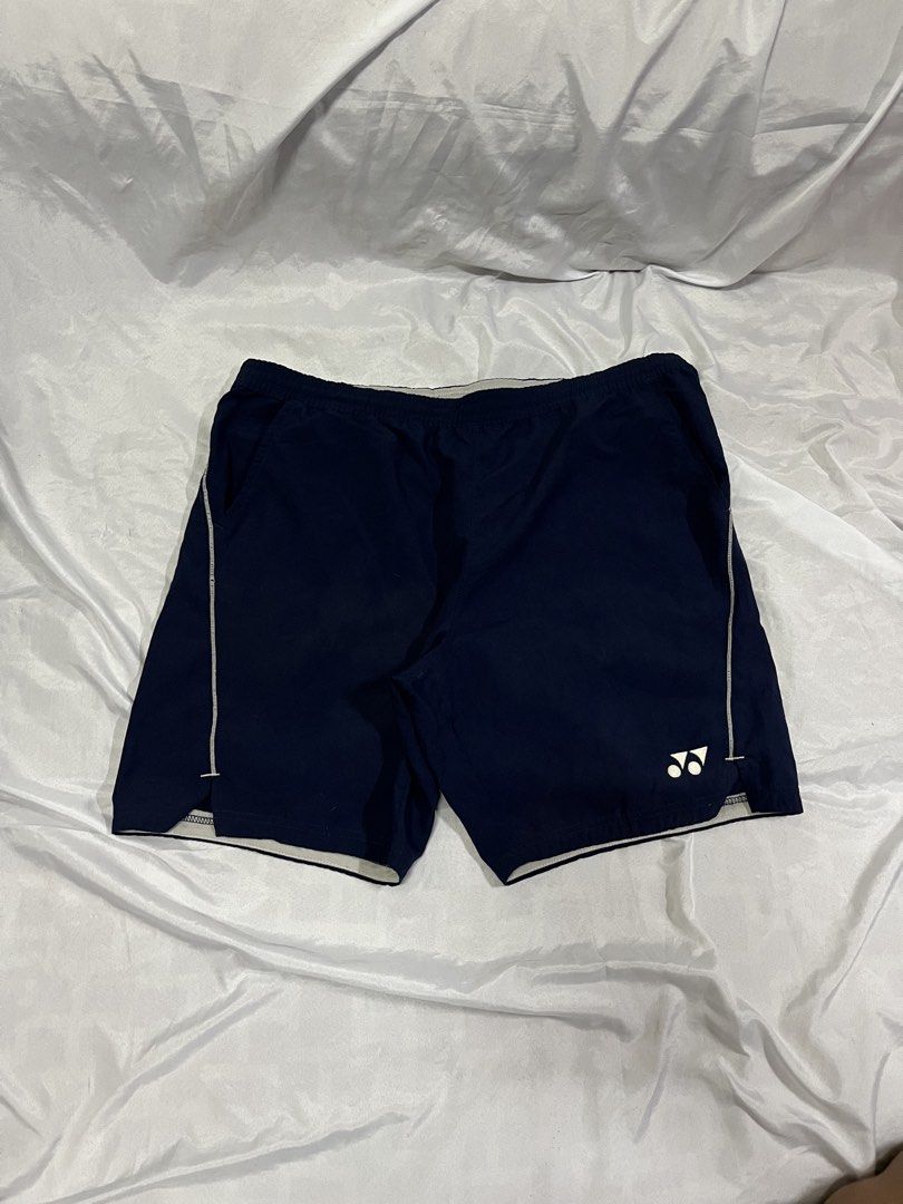 Yonex Badminton Shorts (Category: Shorts) located in Muntinlupa City. Submitted by ninenine.collective (Listing ID 1466565680, Image 2). Description: waist 36 length 17.5 no lace.