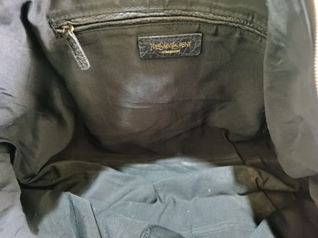 YVES SAINT LAURENT (Category: Tote Bags) located in Bacolod City. Submitted by mzb06 (Listing ID 1466590315, Image 3). Description: SOFT LAMB SKIN LEATHER MATERIAL WITH CODE,Lampo under both zipper.. SPACIOUS LARGE IN SIZE, BEST AS OFFICE BAG,OR COMPUTER BAG OR TRAVEL BAG.. DIMENSION : H 13" / W 21".