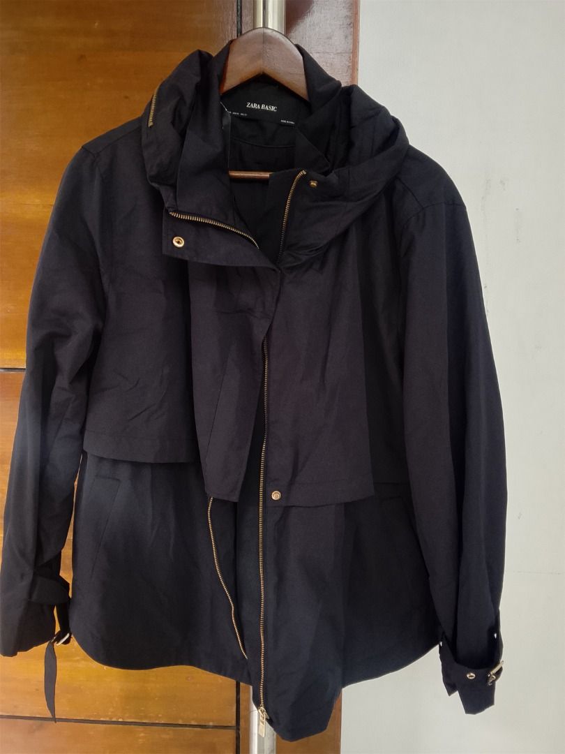 Zara jacket (Category: Coats, Jackets and Outerwear) located in Quezon City. Submitted by kema2191 (Listing ID 1466596237, Image 2). Description: .