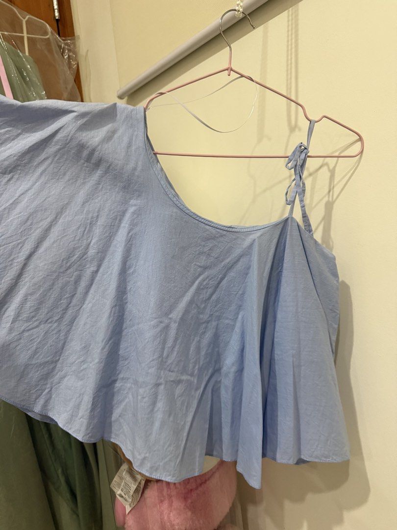 Zara Linen Blue One Shoulder w/ Strap top (Category: Blouses) located in Quezon City. Submitted by jad__os (Listing ID 1466719691, Image 2). Description: Never worn, only tried on.
