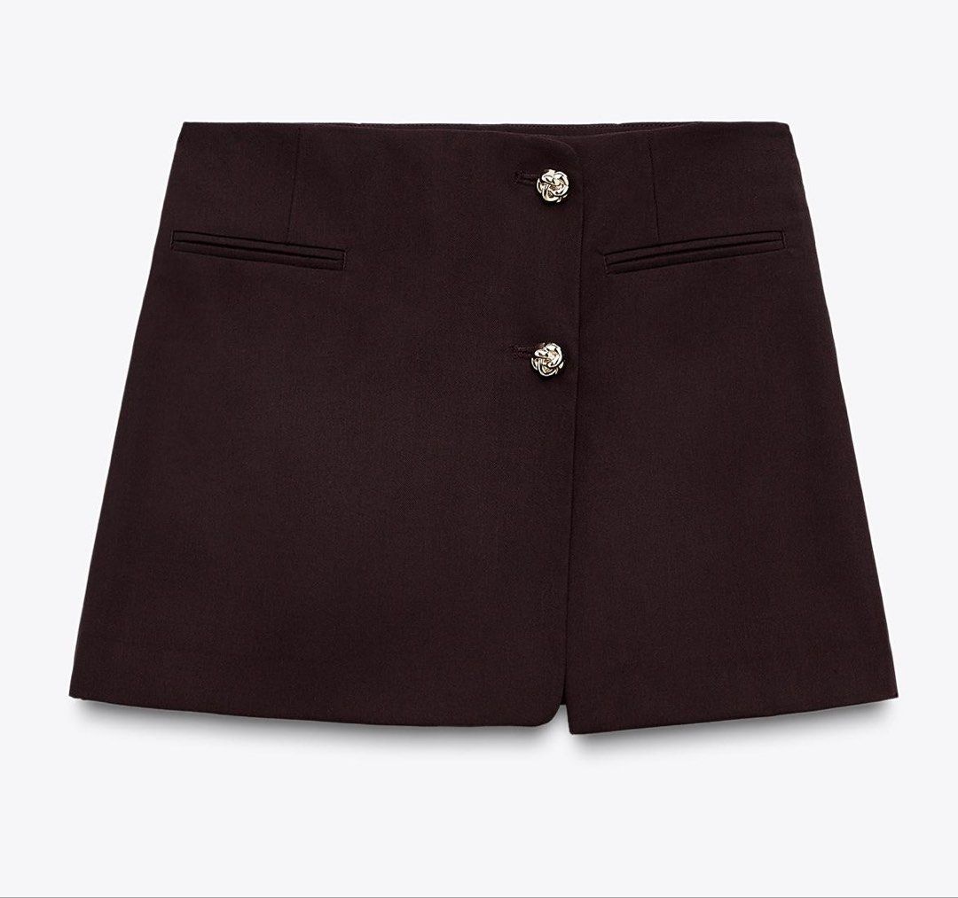 ZARA Maroon Skort (Category: Other Bottoms) located in Manila. Submitted by ccollection_ (Listing ID 1466737592, Image 2). Description: .