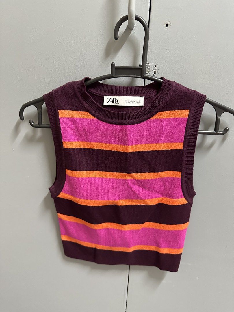 Zara Stripes Knitted Sleveless Top (Category: Sleeveless) located in Hermosa. Submitted by alxgtz (Listing ID 1466720191, Image 1). Description: Used once Comfy material.