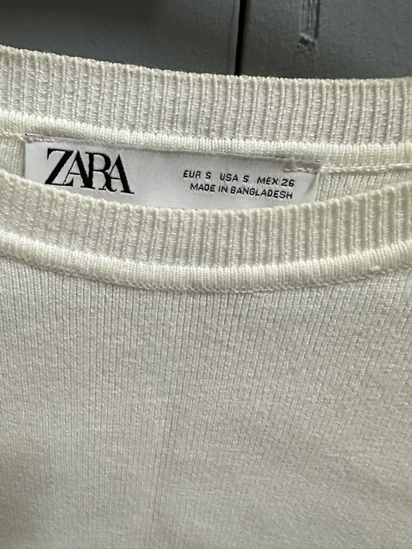 Zara White Knitted Crop Top (Category: Shirts) located in Hermosa. Submitted by alxgtz (Listing ID 1466718347, Image 2). Description: Used twice .