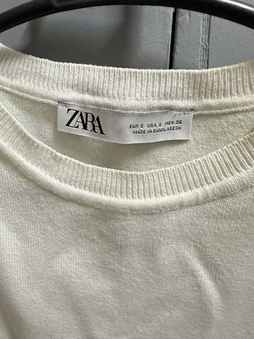 Zara White Knitted Sleveless Top (Category: Sleeveless) located in Hermosa. Submitted by alxgtz (Listing ID 1466719210, Image 2). Description: Used twice Comfy material Good knitted quality.