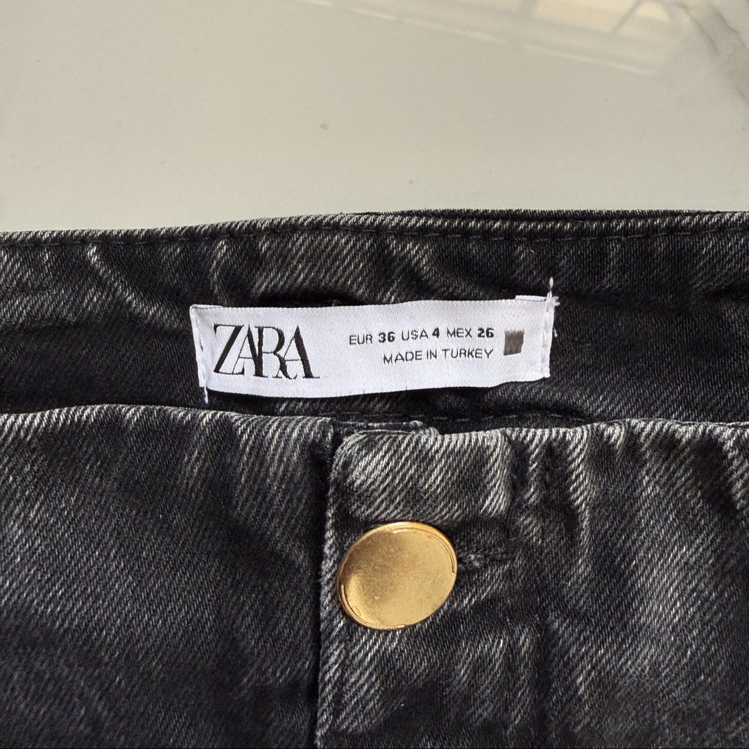 Zara Wide Leg Denim Jeans (Category: Jeans) located in Santo Tomas. Submitted by the580closet (Listing ID 1466628778, Image 3). Description: - Size 36 26 inches - waistline 37. 5 Inches - length 10.5 inches - leg opening.