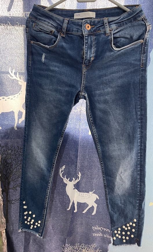 ZARAH WOMENS JEANS (USA BOUGHT) (Category: Jeans) located in Las Pinas. Submitted by elnictomasco (Listing ID 1466596885, Image 1). Description: ZARAH WOMENS JEANS Pick up or Shipping: LBC | J&T | Lalamove 📍Las Pinas City, Metro Manila.