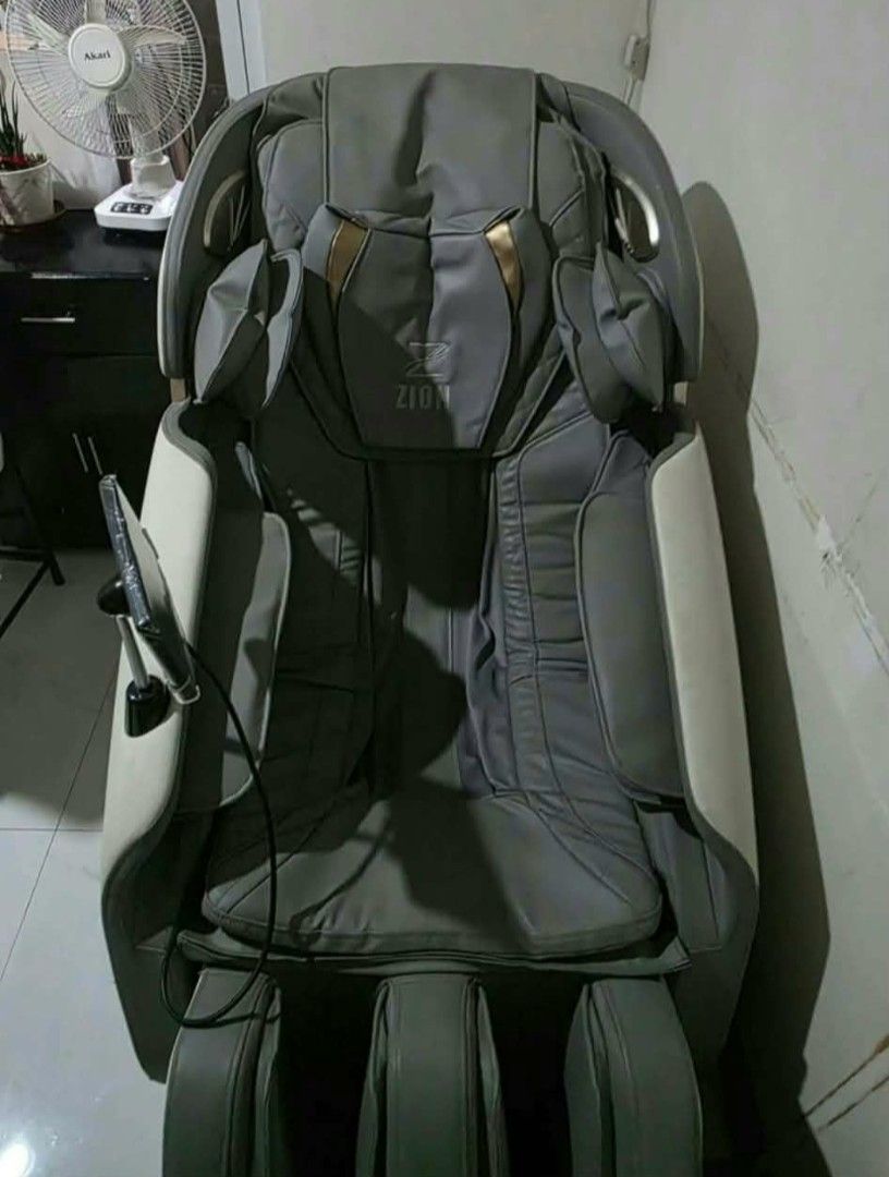 Zion King Massage Chair (Category: Massage Devices) located in Baguio. Submitted by jz_finds (Listing ID 1466666656, Image 1). Description: .