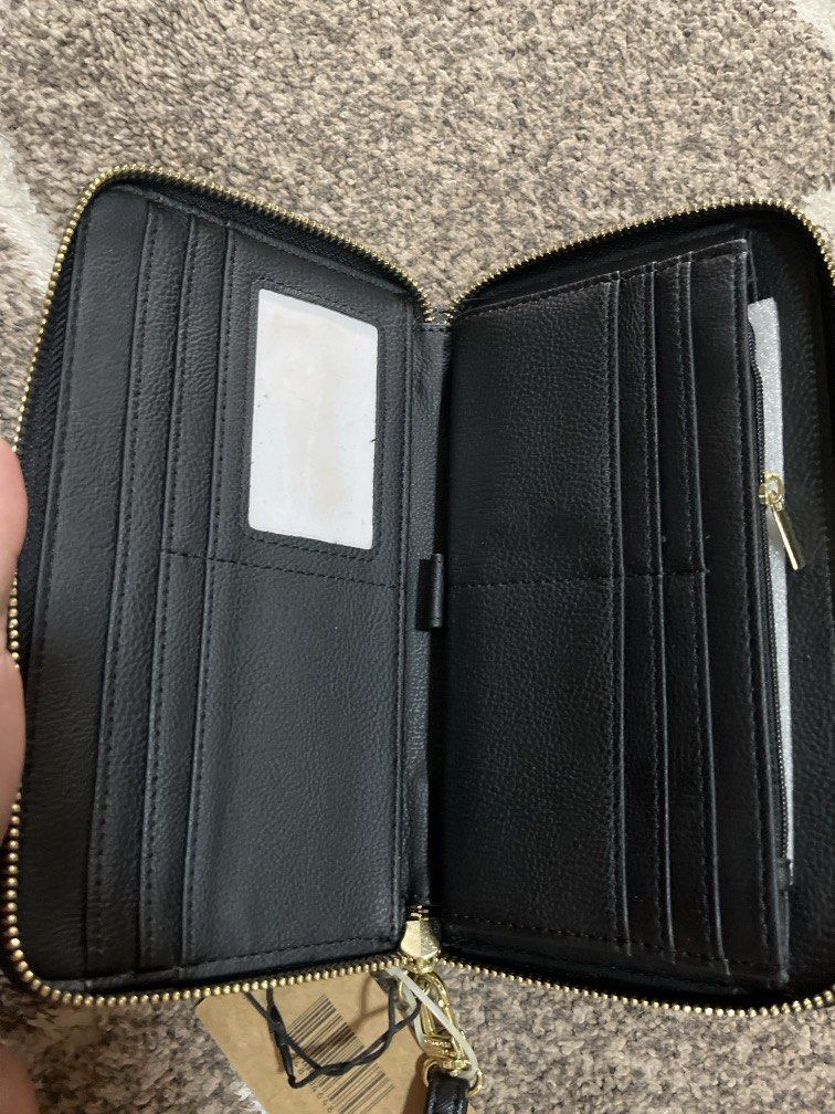 1299 (Category: Wallets & Card holders) located in Manila. Submitted by ty_imported_goods (Listing ID 1466802237, Image 3). Description: ❗️on sale❗️ Original from U.S Srp $48.