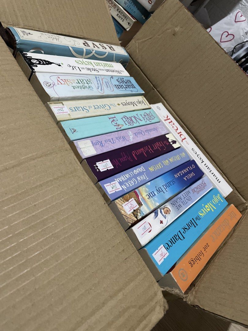 13-book romance bundle (Category: Storybooks) located in San Isidro. Submitted by hessysliteratures (Listing ID 1466927694, Image 2). Description: Romance bundle!! Romance bundle!! Romance bundle!! For only ₱999 (take all only) All books are authentic and still available. Please note that they are preloved, and may have signs of flaws such as, foxing/tanning, creases, please manage your expectations. First to mine basis onlyy! Payo onlyy || pleas