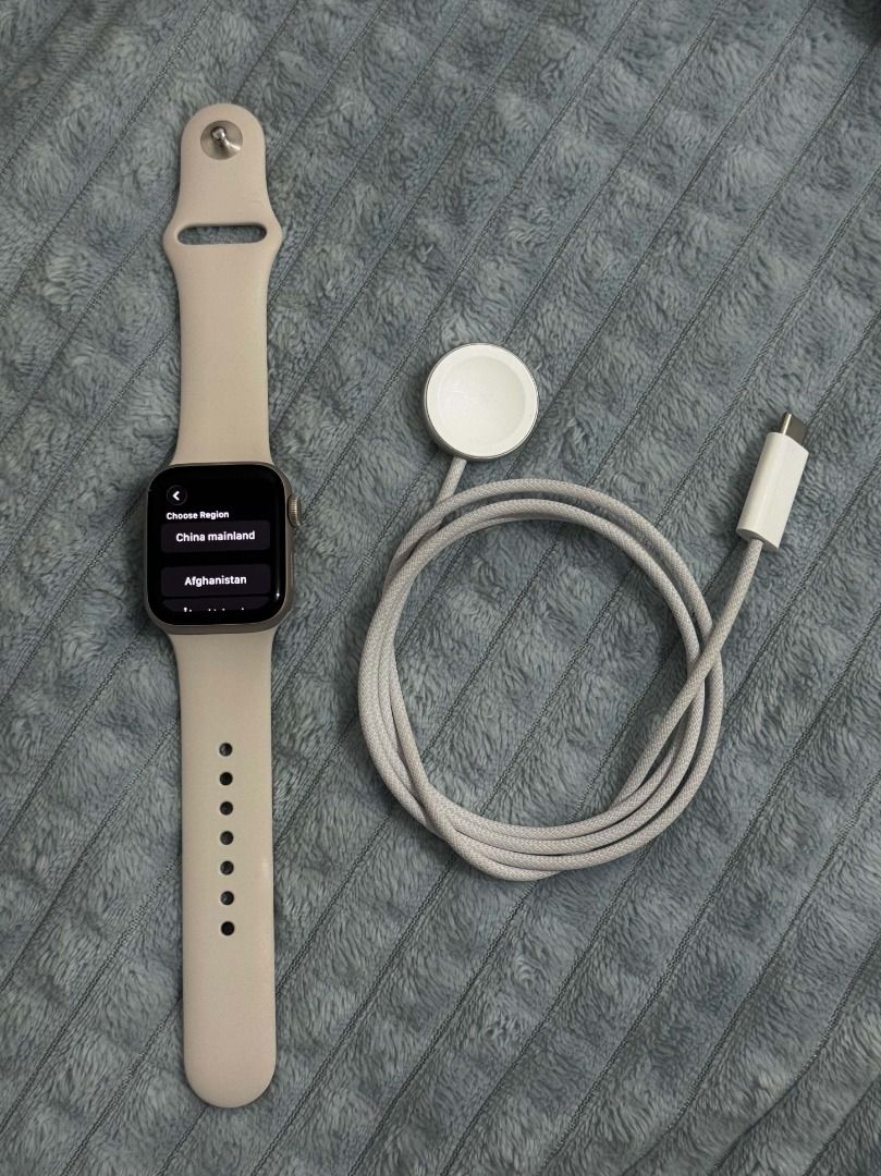 14500 (Category: Wearables & Smart Watches) located in Cebu City. Submitted by cebu_beagle (Listing ID 1466907940, Image 3). Description: 🍎 Apple Watch SE 3 — NEVER USED / BRAND NEW Selling my Apple Watch SE 3. ✅ Never used / Unused ✅ Authentic Apple product ✅ No scratches or signs of use ✅ Complete watch and accessories ❌ Original box is no longer available — box was lost Condition: Brand New / Never Used Reason for selling: Not being used 📍 L