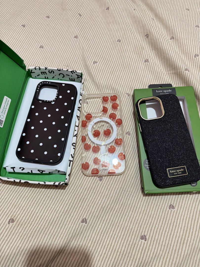 16 pro max case (Category: Cases & Sleeves) located in Taguig. Submitted by chen.preloveddd (Listing ID 1466953964, Image 1). Description: Preloved cases but still in good condition Pm me if you’re interested! Rfs: Upgrade 📍Taguig south signal village.