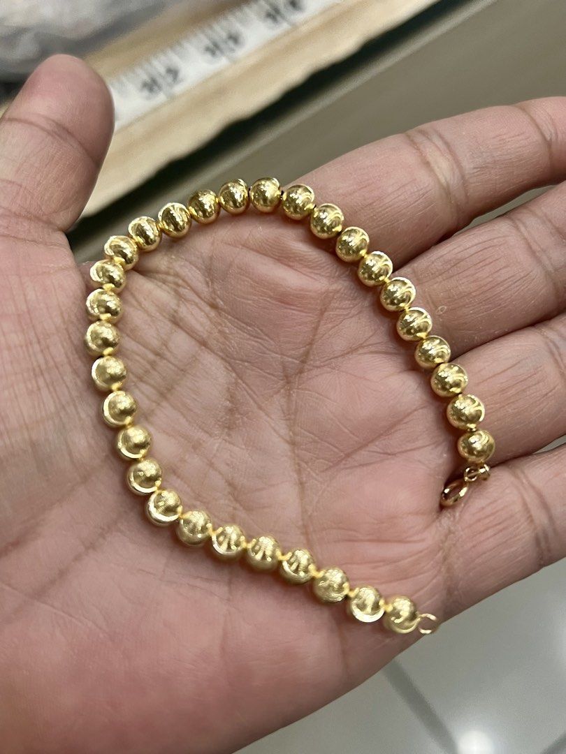 18k cat eye bracelet (Category: Bracelets) located in Manila. Submitted by mightystone_77b719 (Listing ID 1466858074, Image 2). Description: .