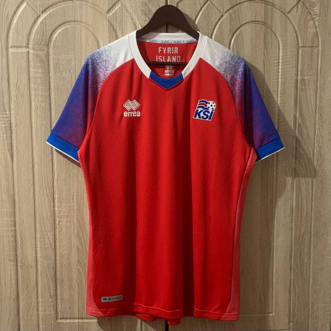 2018 ICELAND GOALKEEPER WORLD CUP JERSEY (Category: Activewear) located in Rodriguez. Submitted by horti._ (Listing ID 1466887622, Image 1). Description: 2018 ICELAND GOALKEEPER WORLD CUP JERSEY BRAND: ERREA SIZE: XLARGE DIMENSION: 22W/31L CONDITION: IN GOOD **HAIRLINE CRACK ON ICELAND FLAG** 🔥 MINE: 1200+SF (NON-NEGOTIABLE)‼️ ❌ NO COP/COD ON ITEM ❌ 📍LOCATION: MONTALBAN, RIZAL 📍PRIMARY COURIER: J&T 📍MOP: GOTYME BANK 📍LEGIT SELLER SINCE 2015 