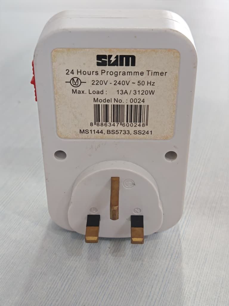 24Hours Programme Timer (Category: Electrical, Adaptors & Sockets) located in Bahau. Submitted by bts_bahtech (Listing ID 1466795738, Image 2). Description: 24Hours Programme Timer Max Load: 13A / 3120W Condition: Used No Warranty WA: 012-390 6605.