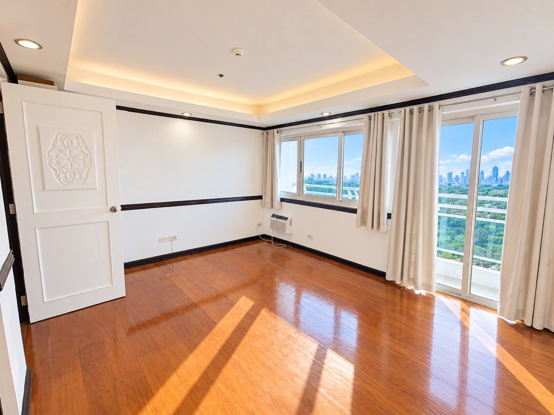 2BR FOR RENT in Fort Palm (Category: Apartments & Condos) located in Taguig. Submitted by louie.catandijan (Listing ID 1466970645, Image 2). Description: ₱60,000/month A semi furnished 2br on the 24th floor in Fort Palm, Bonifacio Global City. Great location, ready to view. Semi Furnished · 65 sqm · 24th Floor - can be residetial and office 🛋️ Inclusions: Aircon, Refrigerator, Range hood 📩 Chat us here on Carousell to inquire and schedule a vie