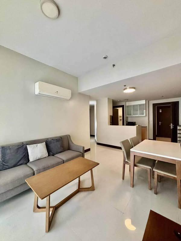 2BR THREE CENTRAL MAKATI FOR RENT (Category: Apartments & Condos) located in Mandaluyong City. Submitted by preloved_byfraya (Listing ID 1466806708, Image 2). Description: 2BR THREE CENTRAL MAKATI CITY 2 bedroom & bathroom with washing area 75 sqm 18th floor with balcony fully furnished 1 year lease 70k negotiable available Oct . 16 onwards viewing FOR CLIENT ONLY 🙂 .