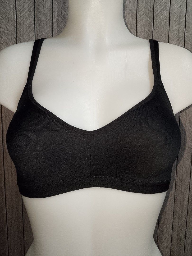 34b Warners Black nonwire bra padded (Category: Undergarments & Loungewear) located in Manila. Submitted by truecrystal-1407 (Listing ID 1466797653, Image 1). Description: .