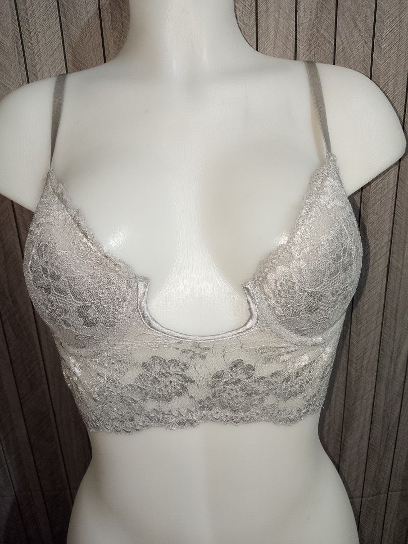 38a FOREVER21 SILVER GREY PRETTY LACE U SHAPE BRA WITH UNDERWIRE (Category: Undergarments & Loungewear) located in Manila. Submitted by truecrystal-1407 (Listing ID 1466793077, Image 1). Description: .