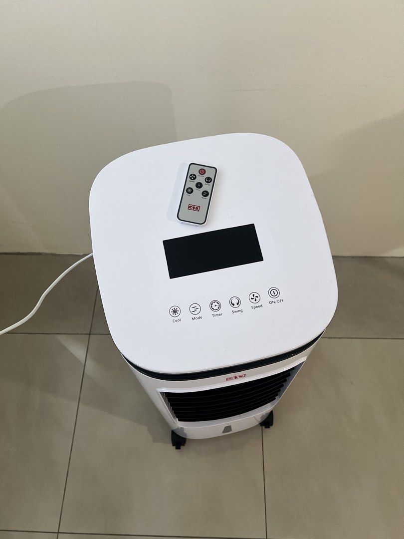 3D EcoFreeze - Evaporative Air Cooler (Category: Air Conditioning and Heating) located in Pasig City. Submitted by riissiiee (Listing ID 1466851839, Image 2). Description: 3D Eco Freeze, Air Cooler - used only once in a small bedroom - complete with box and manual - no flaws - rfs: decluttering.