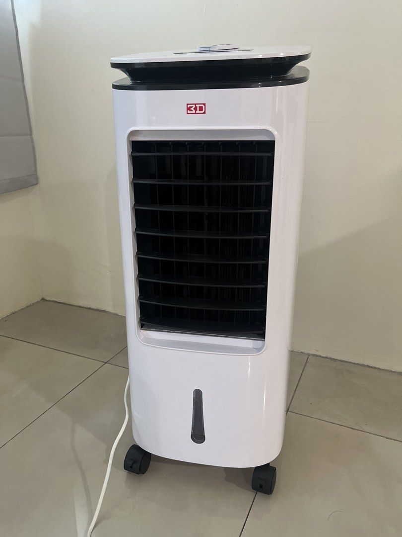 3D EcoFreeze - Evaporative Air Cooler (Category: Air Conditioning and Heating) located in Pasig City. Submitted by riissiiee (Listing ID 1466851839, Image 1). Description: 3D Eco Freeze, Air Cooler - used only once in a small bedroom - complete with box and manual - no flaws - rfs: decluttering.