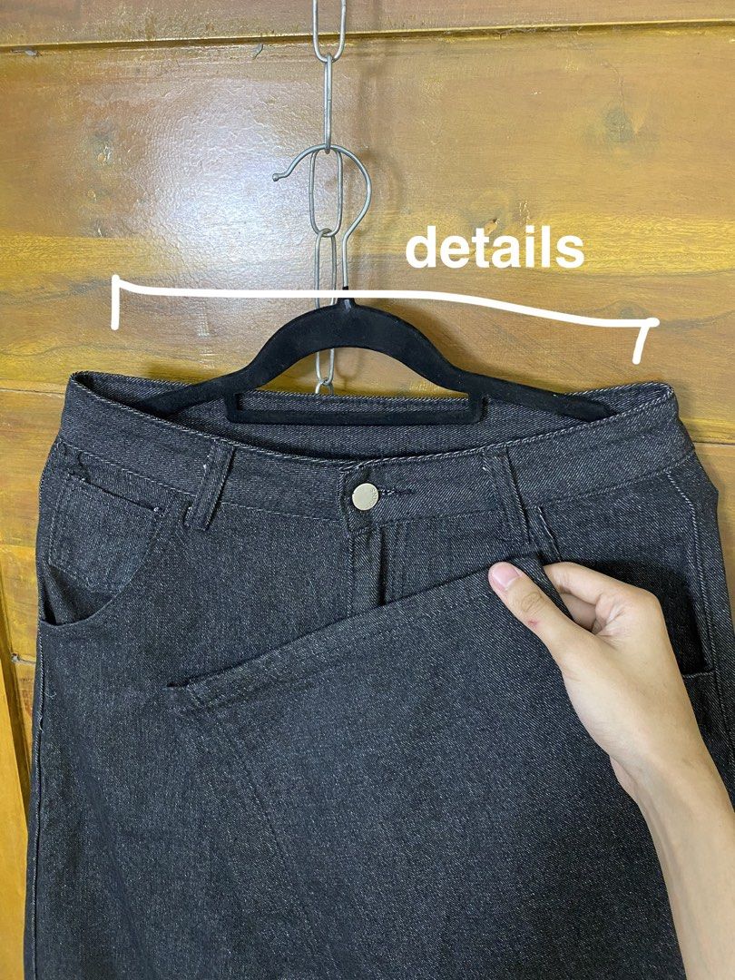 ₱200 + Shipping Fee. (Category: Jeans) located in Batangas. Submitted by declutteringvon (Listing ID 1463837519, Image 2). Description: READ all info from the photos. NO to SWAP. Slightly negotiable to sure and interested buyers..