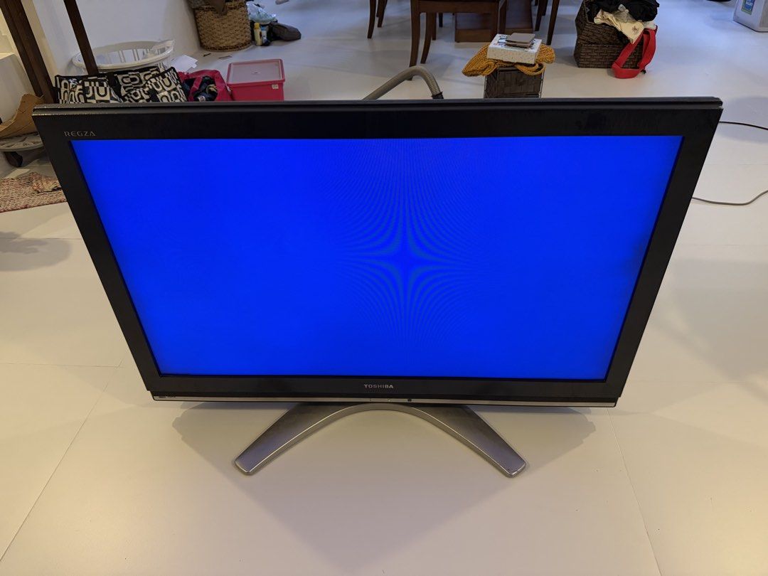 46” Flat Screen TV Toshiba (Category: TV) located in Paranaque City. Submitted by mandsss21 (Listing ID 1466866277, Image 2). Description: Not smart TV Does not include remote .
