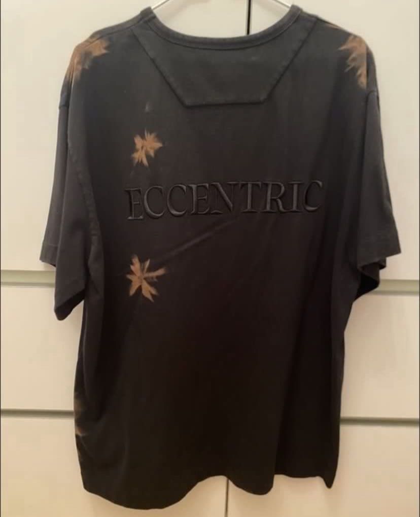 9成新 購自ITeshop Juun.J T-Shirt Size: 36 （分類：T-shirt）位於 Hong Kong。 由 carriewongw 提交（商品編號 1466790187，圖片 2）。簡介： 。