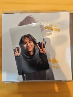（分類：）位於 。 由 kpop_830 提交（商品編號 1466867037，圖片 1）。簡介： 。