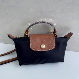 （分類：）位於 。 由 swiftfalcon_399540 提交（商品編號 1466827230，圖片 1）。簡介： 。