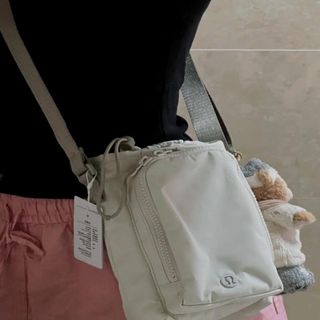 （分類：）位於 。 由 georgegusikowski 提交（商品編號 1466797968，圖片 1）。簡介： 。