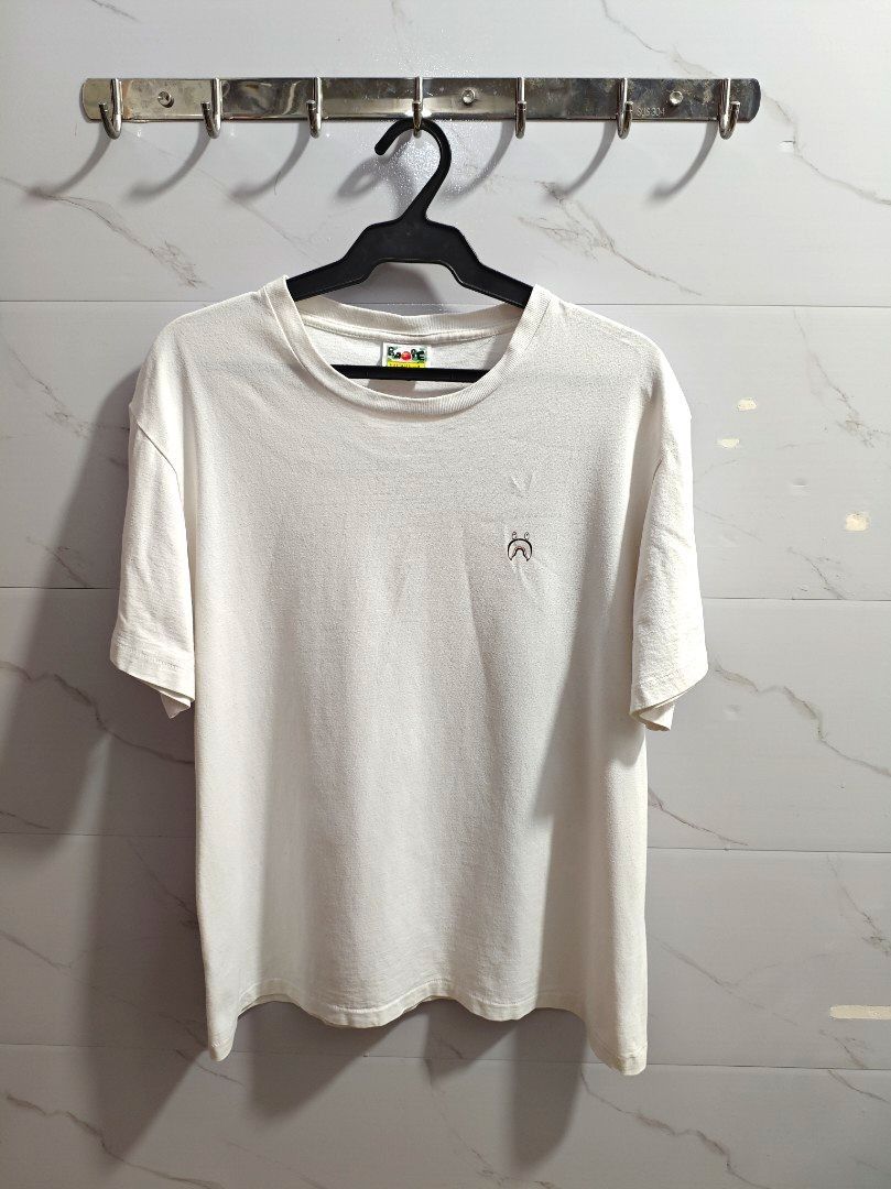 A Bathing Ape Bape Shark PONR Men Tshirt (Category: Tshirts & Polo Shirts ) located in Baguio. Submitted by cool_chic (Listing ID 1466793123, Image 1). Description: Bape Classic Men Tshirt Color Rate 9.5/10 No Flaws No Side Stitch Makapal Tela Cotton Machine Washed Size Large Dimes 21 Width 26 Length Price P399.