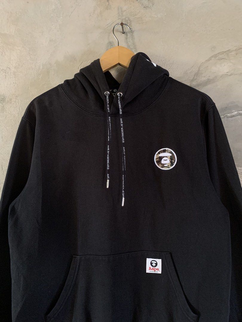 Aape hoodie (Category: Activewear) located in Famy. Submitted by stuffxsogood. (Listing ID 1466858934, Image 2). Description: Aape A Bathing Ape hoodie Large 22x27 Good as new.
