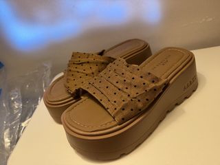 （分類：）位於 。 由 misstiger910 提交（商品編號 1466882378，圖片 1）。簡介： 。