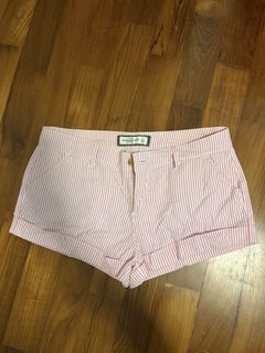 (Category: ) located in . Submitted by idreamofcows (Listing ID 1466835488, Image 1). Description: .