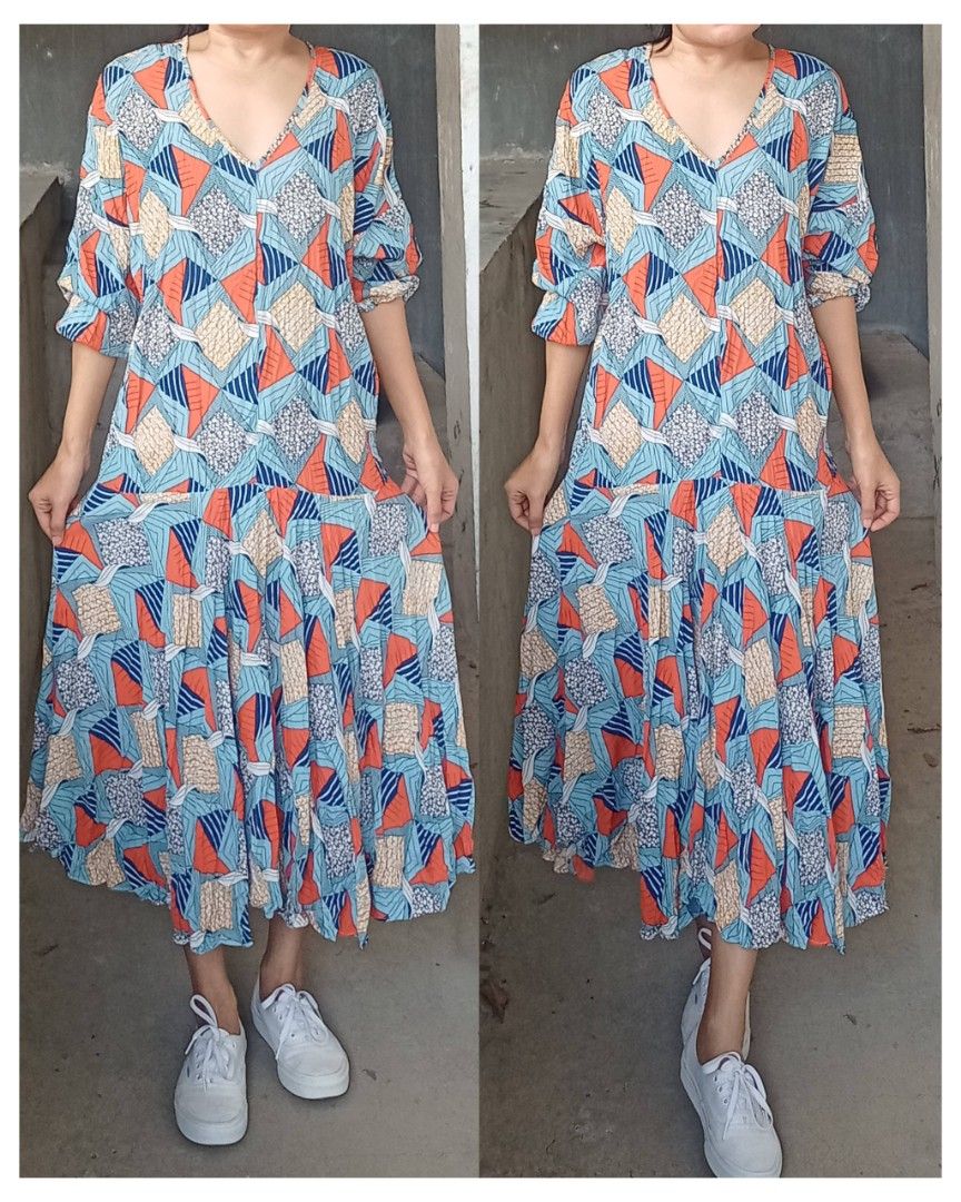 Abstract cotton hem dress (Category: Dresses) located in Davao. Submitted by kannikasok1987 (Listing ID 1466903148, Image 1). Description: Bust 40 Waist up 36 L 49 good as new.