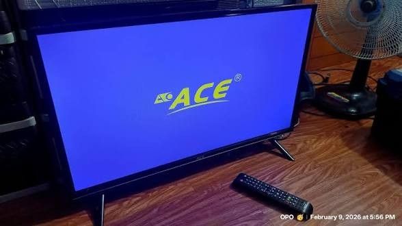Ace 32 inch basic led tv (Category: TV) located in Manila. Submitted by spider.53659f (Listing ID 1466849328, Image 1). Description: Ace 32 inch basic led tv working no issue smooth unit pickup lang sa place ko.