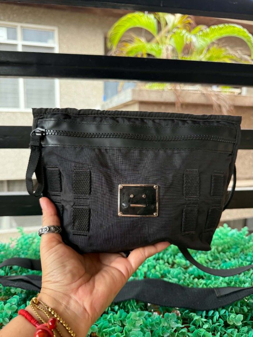 Acne Studios (Category: Sling Bags) located in Dumaguete. Submitted by camillaolshoppe2 (Listing ID 1466919871, Image 2). Description: Acne studios almost new pa Ganda.